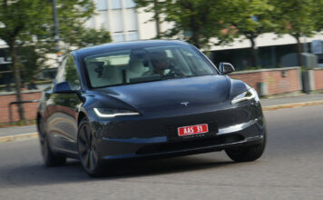 Первая поездка: Tesla Model 3 2024 года.