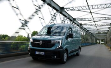 Volvo отзывает EX30 из-за риска возгорания аккумулятора