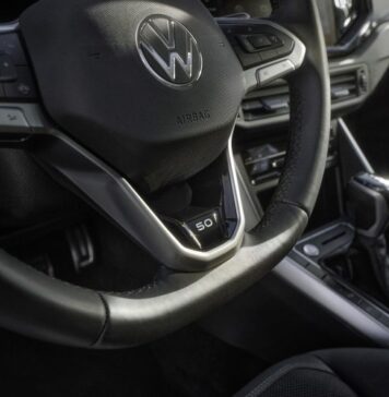 Джордж Рассел выигрывает Гран-при Австралии, первую гонку сезона Формулы-1.